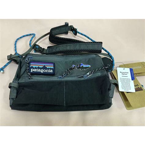 patagonia cross body bag.